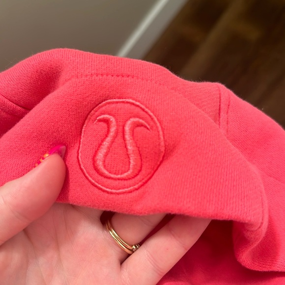 LULULEMON SCUBA - Picture 3 of 3